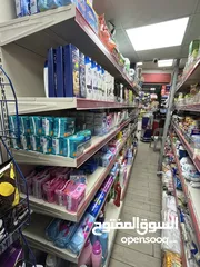  3 سوبرماركت للبيع خلدا بقرب دوار السكر