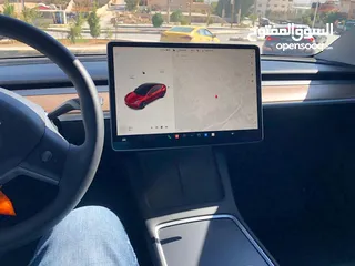  12 Tesla model 3