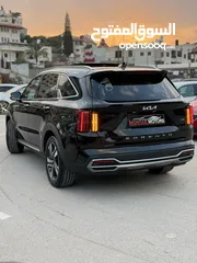  15 كيا سورينتو ترخيص 2022 محرك 1600 هايبرد   جير أوتوماتيك 240 حصان