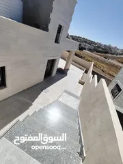 3 بيت مستقل للبيع