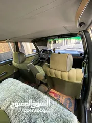  19 مرسيدس لف E200 1984