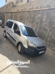  3 بيجو باتنر ترخيص سنه 2016 ترخيص 2015 فحص ممتاز مطور وجير الف دقات خفيفه لا تعيب