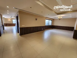  6 شقة دوبلكس فارغة للإيجار في عبدون - ref : 14462