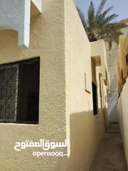  7 بيت عربي للايجار في عجمان منطقه الرميله مع مكيفات