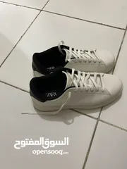  1 حذا زارا مستعمل استعمال خفيف شبة جديد  Sneakers from Zara used but not unused, it is still new