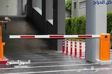  14 مصدات هيدروليك وبوابات مواقف وبوابات دخول الموظفين للمصانع والهيئات وغيرها