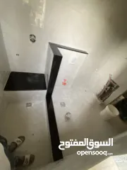  5 أيهم لجميع اعمال البلاط والعزل بأسعار منافسة