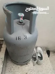  2 غاز طبخ و جرة غاز مليانه للبيع المستعجل