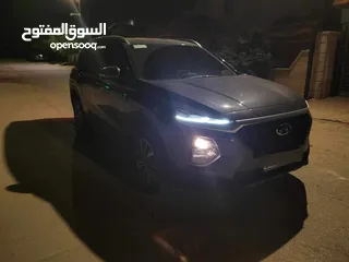  1 هونداي سنتافيه صنع 2019 ترخيص 2018 يد اولى دهان شركة  عداد اصلي السيارة جديدة