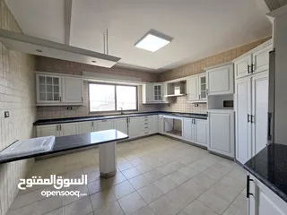  8 عبدون شقة دوبلكس ارضية مع مدخل خاص للإيجار مكونه من 4 نوم