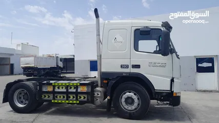  4 volvo truck