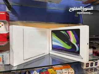  2 لابتوب ماك بوك