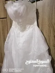  5 بدلة عرس موديل أمريكي نضيفة جدا شك يدوي للبيع بسعر مغري جدا 100 دينار.. استخدام مرة وحدة فقط