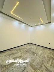  15 بيت حديث تصميم مودرن للبيع موقع مميز في السيدسة مساحة 100 متر