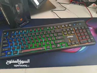  4 معالج Intel Core i5 9400f   ذاكرة 16GB RAM لأداء    تخزين   SSD 500GB للسرعه     كرت شاشة