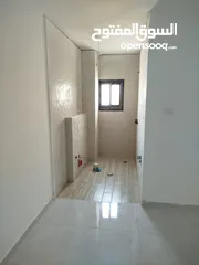  4 شقه سكنية للبيع
