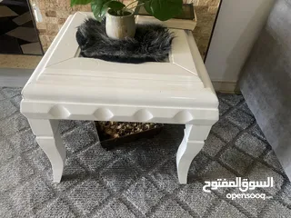  2 طاوله وسط كبير عدد 1 صغير عدد 2 ألون ابيض