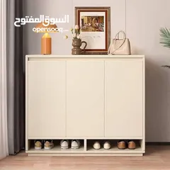  1 خزانة أحذية خشبية