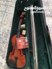  3 كمان للبيع مستخدم لفترة قصيرة قابل للتفاوض Violin for sale