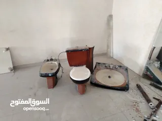  1 اطقم حمامات