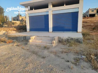  2 مخزنين للبيع على نصف دونم بسعر حرررق