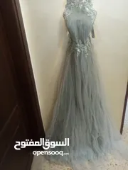  4 فساتين عدد2 أخضر فاتح وازرق فاتح