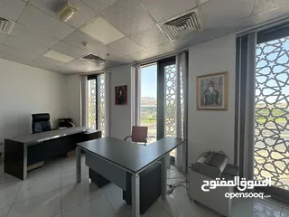  1 400 SQM Office Space for Rent – Qurum