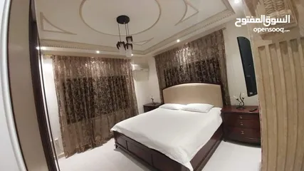  18 عقار سكني مميز للبيع في عمان الغربية الچاردنز قريب من كل الخدمات مع إطلالة بوجهتين