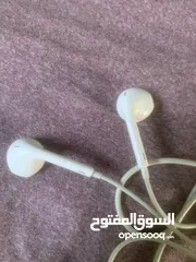  2 سماعه آيفون الاصليه