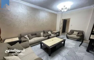  2 شقة أرضية مميزة للبيع في أم السماق  - قرب إشارة الدر المنثور 165م مع ترس وحديقة 120م