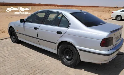  16 فنس واحد Bmw525 نضيفا