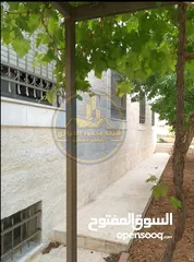 3 رقم الاعلان (5303) فيلا مستقلة للبيع في ابو نصير قرب الاكاديمية البحرية بسعر مميز
