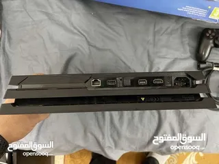  3 للبيع بلاستيشن ps4 pro 1T نظيف جداا