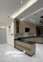  9 شقق فندقيه للبيع الحي الشرقي مساحة 135 متر شقتين في الطابق فقط البناية 8 شقق قرب دوار الشهداء