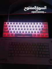  2 كيبورد ميكانيكال فانتيك 60% keyboard fantech maxfit61 red switch white بحاله الوكاله