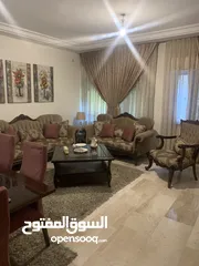  4 قطم كنبايات صالون بحالة جيدة جدا للبيع