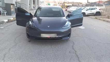  4 Tesla model 3 DUAL MOTOR  لونغ رينج 2022