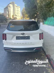  3 KIA SORENTO 2020