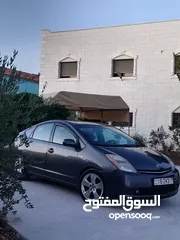  11 سياره تويوتا        بريوس.      لون       فيراني   2008 للبيع