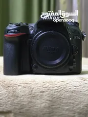  7 كاميرا نيكون NIKON D7100 للبيع مع عدسة 50 للبيع بشكل منفصل