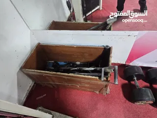  19 نادي رياضي كامل للبيع