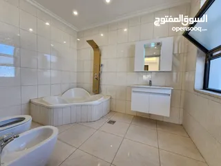  18 شقة للبيع في منطقة الشميساني - ref : 14417