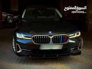  5 من الوكيل BMW 530e بسعر خيالي