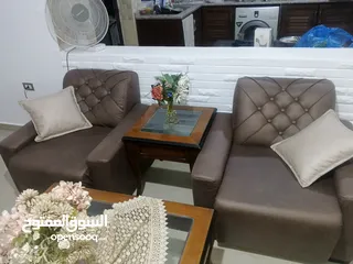  1 طقم كنب شبه جديد للبيع