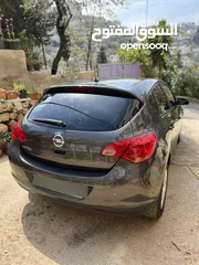  5 opel astra 2011