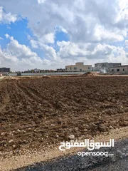 15 فرصة سكنية استثمارية قطع أراضي في منطقة الروضة ناعور قبل بلدية حسبان سكن ج مساحات متنوعة وموقع مميز