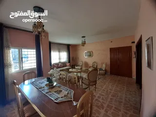  16 شقة طابق ارضي 150 متر للبيع