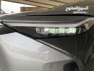  25 تويوتا bz4x 2022 برو فل الفل عداد 14 الف كيلو السياره بحاله الوكاله