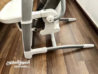  2 كرسي طعام وهزاز كهربائي أطفال 2 بواحد