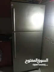  1 براد لبيع بحالة ممتازه